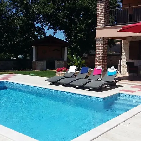 Luna With Pool Porec