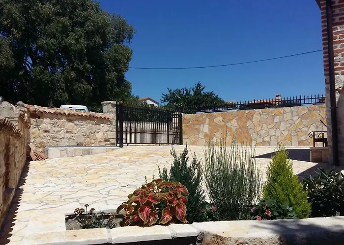 Nyaraló Luna With Pool