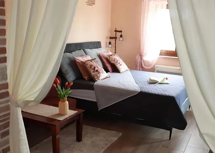 Luna With Pool Σπίτι διακοπών Πόρετς